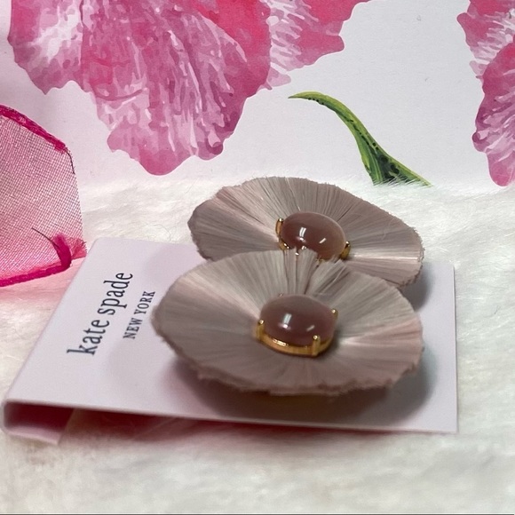 NWT KATE SPADE ♠️ POSH POPPY STATEMENT EARRINGS IN BLUSH - Picture 10 of 11